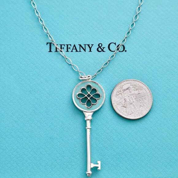 🧧SOLD🎋Tiffany & Co. Blue Enamel Knot Key Pendant Silver Oval Link Necklace 30” - Picture 8 of 9